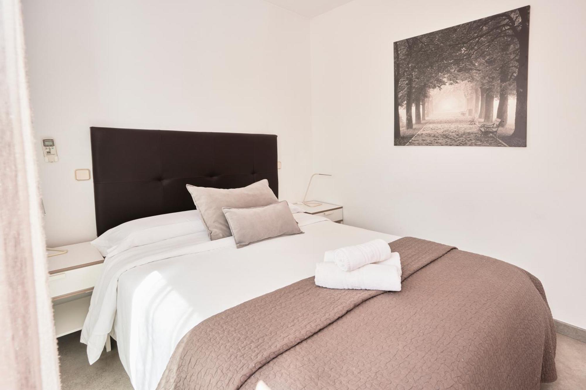 Alojamiento Santa Rosa Madrid Exterior foto